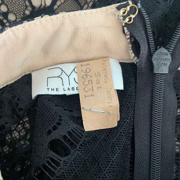 Lulu’s Ryse the Label Katie Black and Nude Lace Short Sleeve Skater Dress - Picture 5 of 15